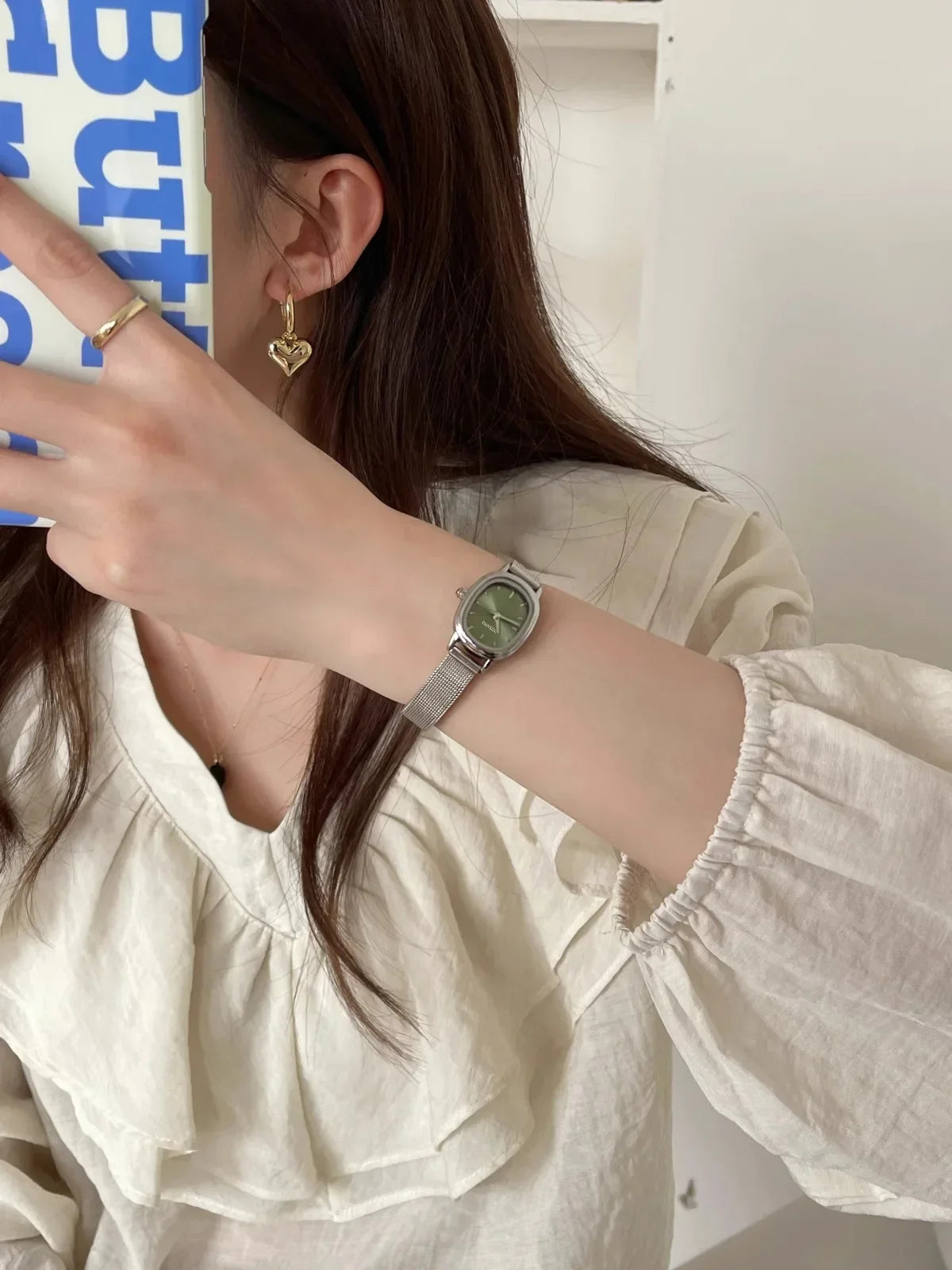 Small Oval Dial Green