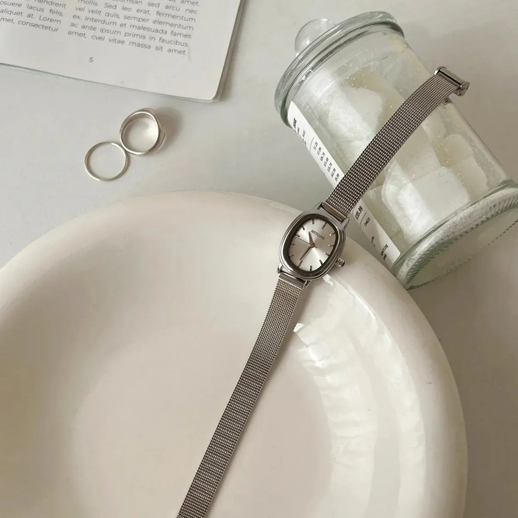 Small Oval Dial Green