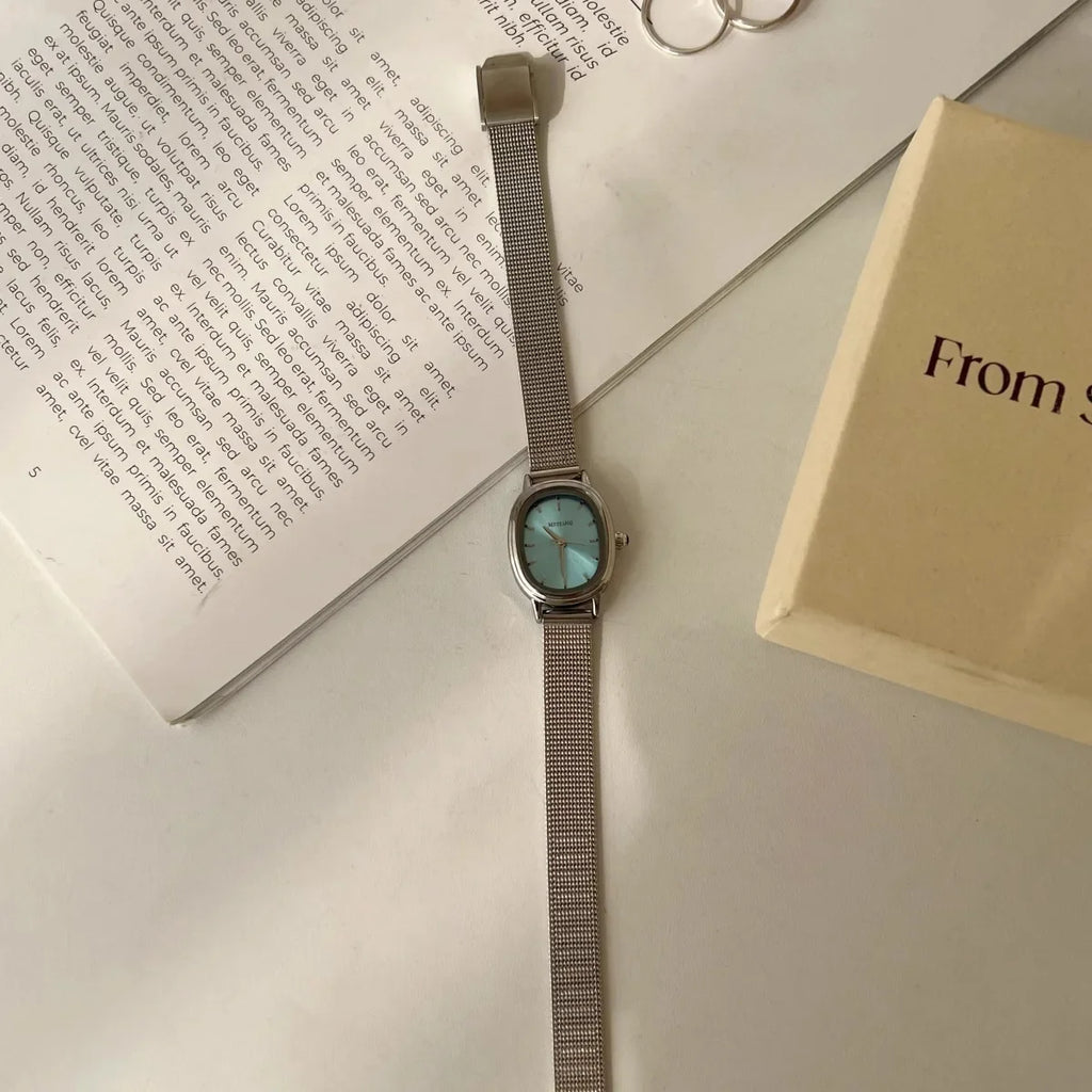 Small Oval Dial Green