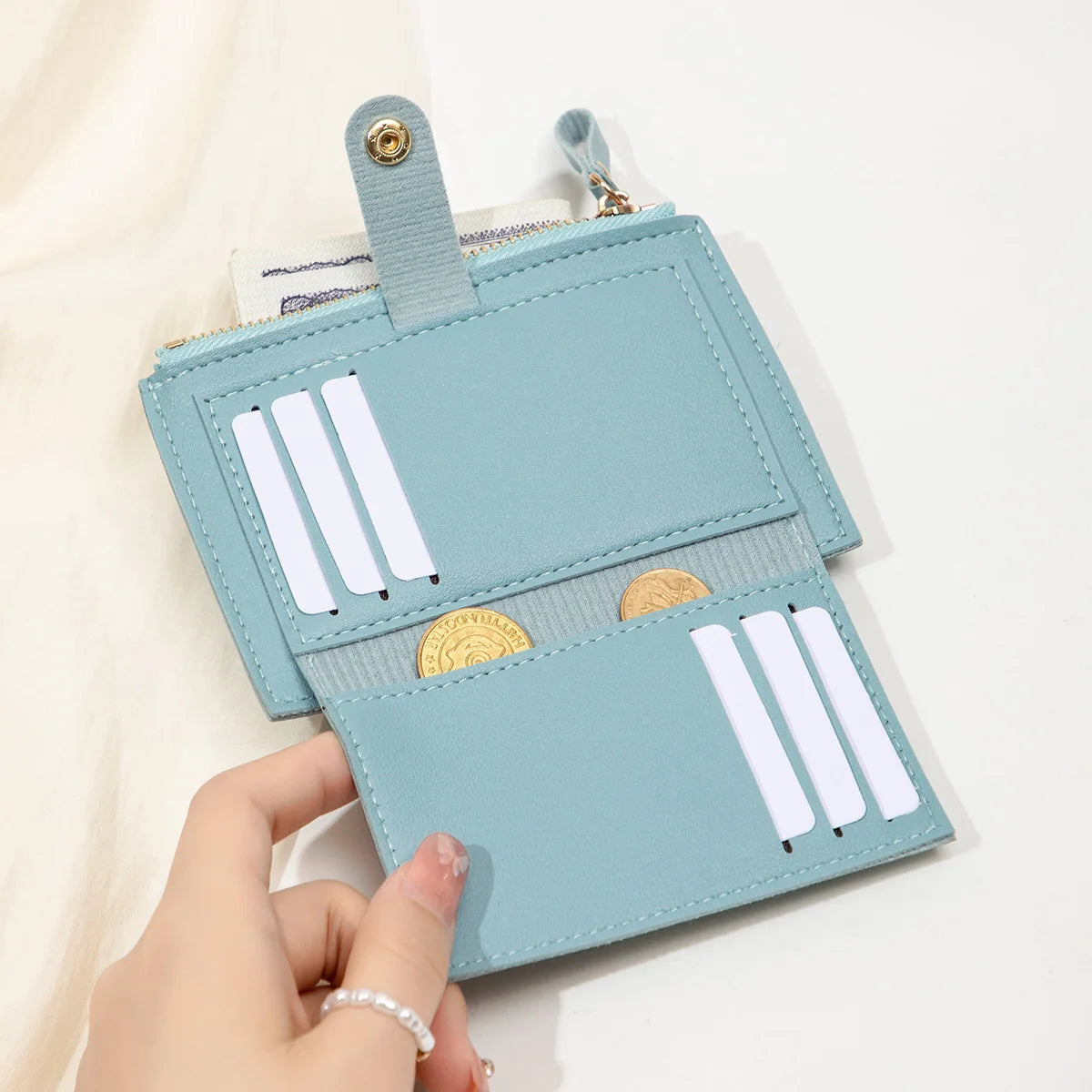 Minimalist and fashionable