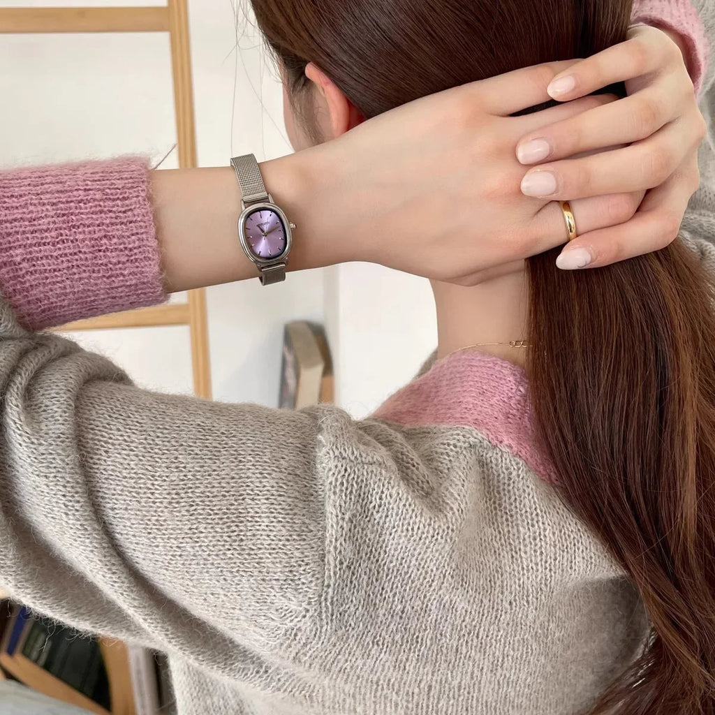 Small Oval Dial Green