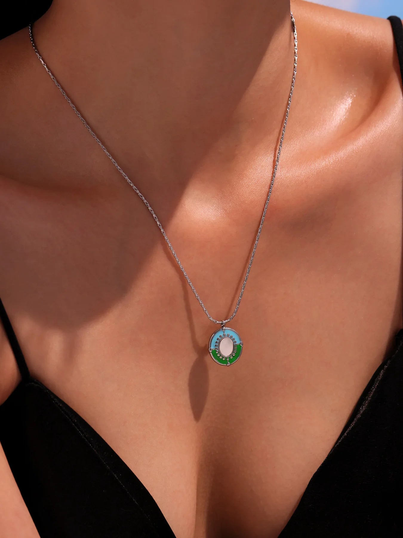 Niche Necklace