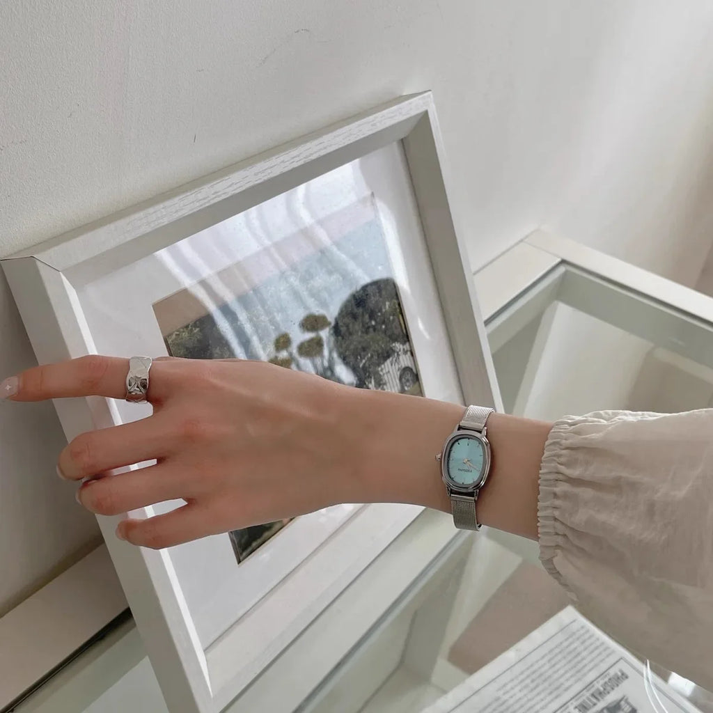 Small Oval Dial Green