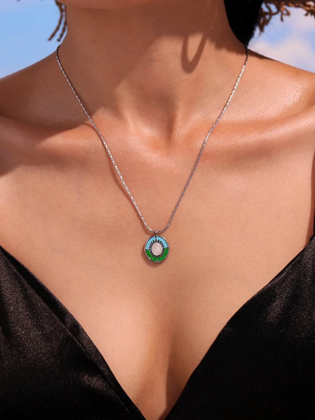 Niche Necklace